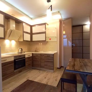 Юрія Кондратюка вул., 7