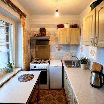Ореста Левицького вул. (Академіка Курчатова), 25/37