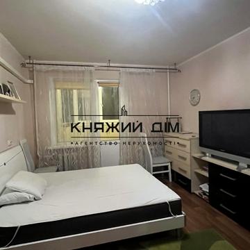 Урлівська вул., 38