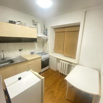 Євгена Патона вул., 2