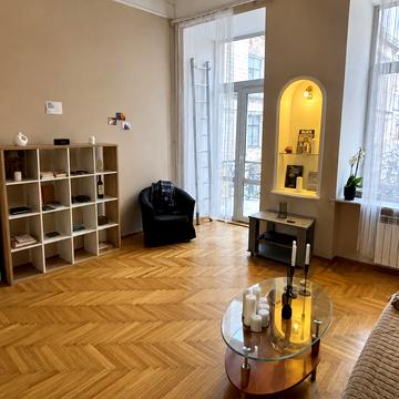 Стрілецька вул., 4