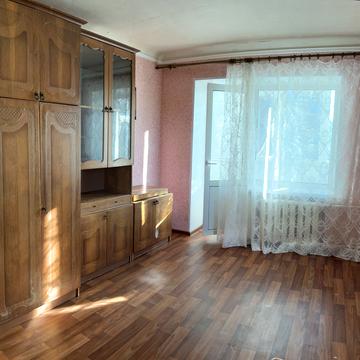 Ялтинська вул., 14