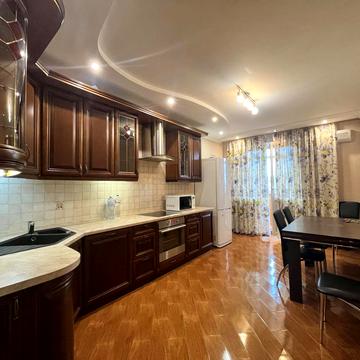 Митрополита Андрея Шептицького вул. (Анатолія Луначарського), 14