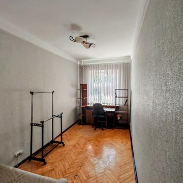 Велика Васильківська вул. (Червоноармійська), 114