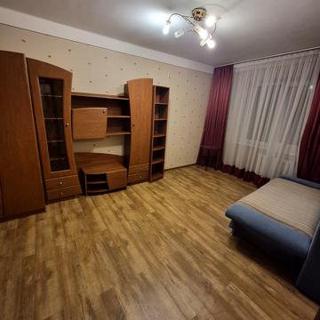 Оболонський просп., 5