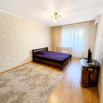 Євпаторійська вул., 104