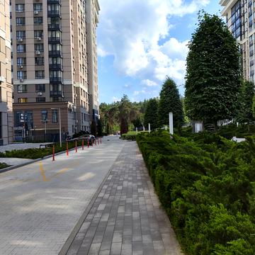 Університетська вул., 3/8