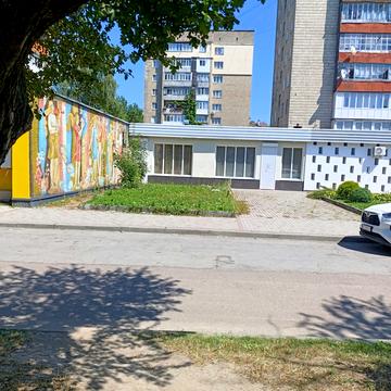 Богдана Хмельницького вул., 20
