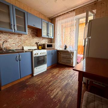 Незалежності вул. (Титова), 18-Б