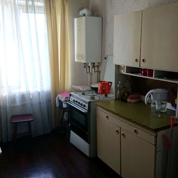 Героїв просп., 3