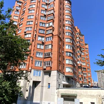 Золотоустівська вул., 10-12