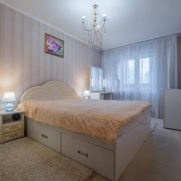 Академіка Корольова просп., 12-І