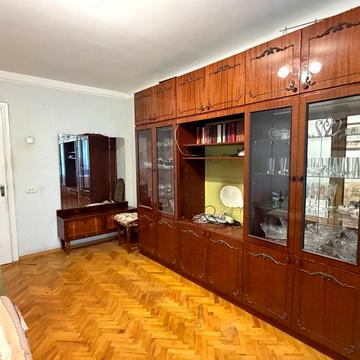 Леся Курбаса просп., 3-А