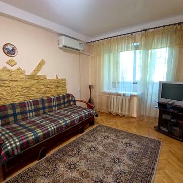 Академіка Вернадського бульв., 16