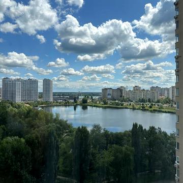Миколи Бажана просп., 1-М