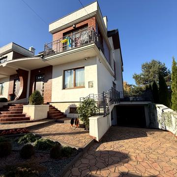 Степана Бандери вул.
