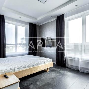 Лесі Українки бульв., 7-В