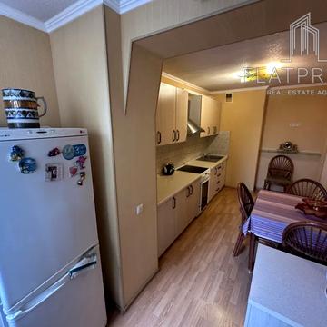 Антоновича вул. (Горького), 94-96