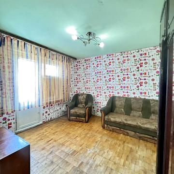 Бережанська вул., 10