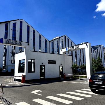 Нова Виноградна вул., 4