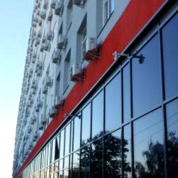 Машинобудівна вул., 41
