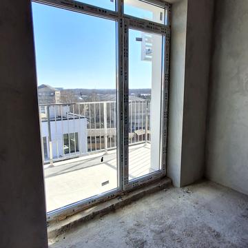 Євгена Коновальця вул., (Будинок 18)