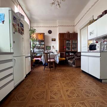 Святого Теодора пл., 2