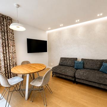 Юлії Здановської вул. (Ломоносова), 71-Б