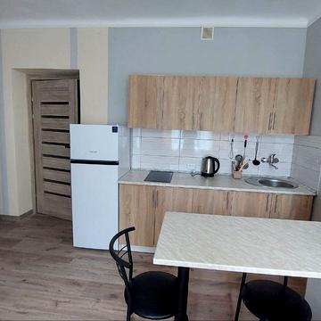 Повітряна вул., 30