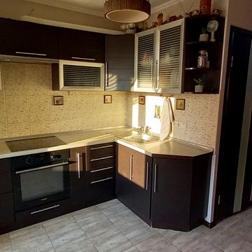 Червоної Калини просп. (Володимира Маяковського), 2/1