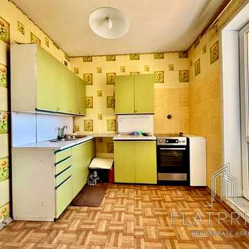 Новаторів вул., 22-В
