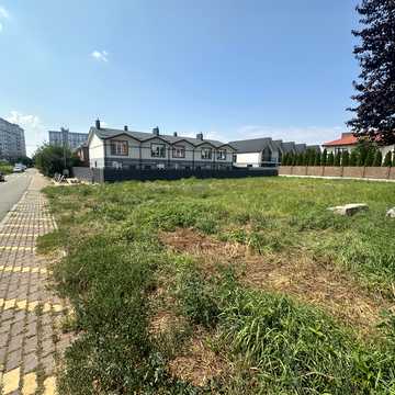 Івано-Франківська вулиця, 8
