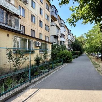 Святослава Ріхтера вул. (Щорса), 125