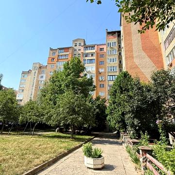 Південний бульв., 35