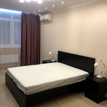Миколи Бажана просп., 8-Б