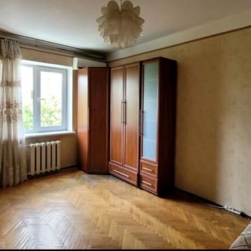 Берестейський просп. (Перемоги), 127