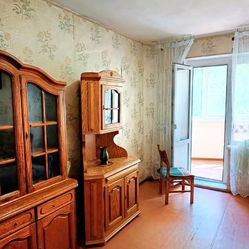 Академіка Корольова вул., 100/1