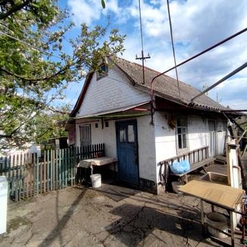 Задніпровська вул., 7