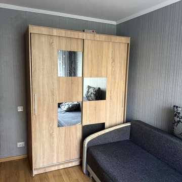 Тернопільська вул., 42