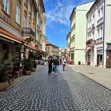 Краківська вул., 15
