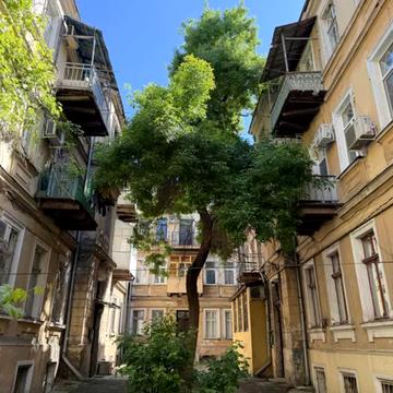 Мала Арнаутська вул., 9