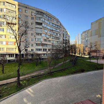 Євгена Чикаленка вул., (Будинок)