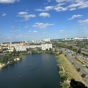 Юрія Шумського вул., 5