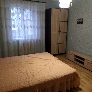 Боровиковського бульв., 5
