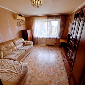 Каденюка вул. (Танкопія), 30
