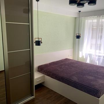 Кудрявська вул., 27-29