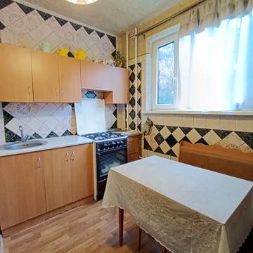 Нескорених вул. (Героїв Праці), 68б