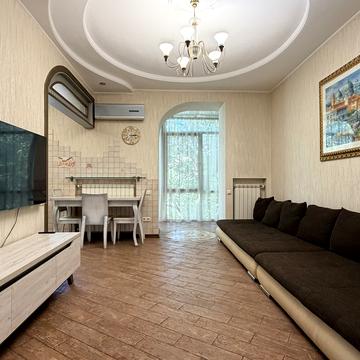 Соборний просп. (Леніна), 43