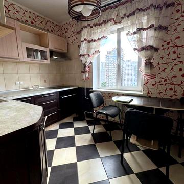 Петра Григоренка просп., 13