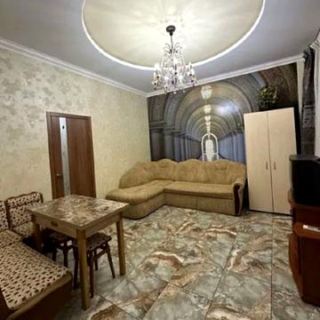 Троїцька вул., 44